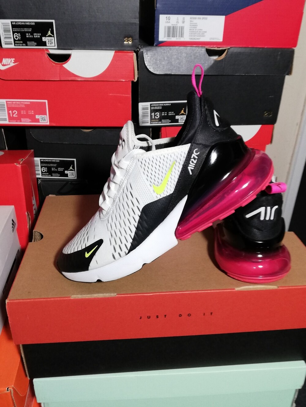 NIKE AIR MAX 270S PREMIUM WOMEN'S US SIZE 8 GOOD COND